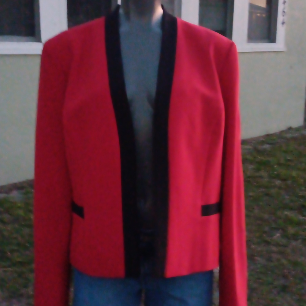 BLACK LABEL by Evan Picone Ladies Beautifully Designed Red Blazer w/ Black Trim - Picture 15 of 16